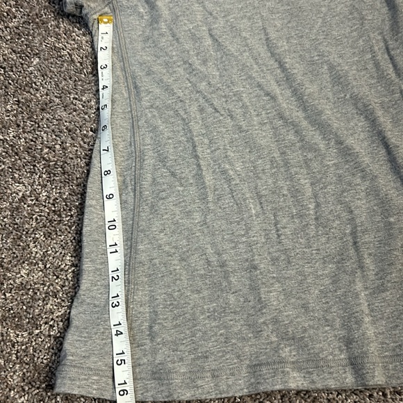 Under Armor Tee 💥 - Picture 6 of 6